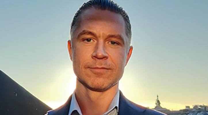 emanuel lipschütz och hackshield utbildar barn och ungdomar inom cybersäkerhet